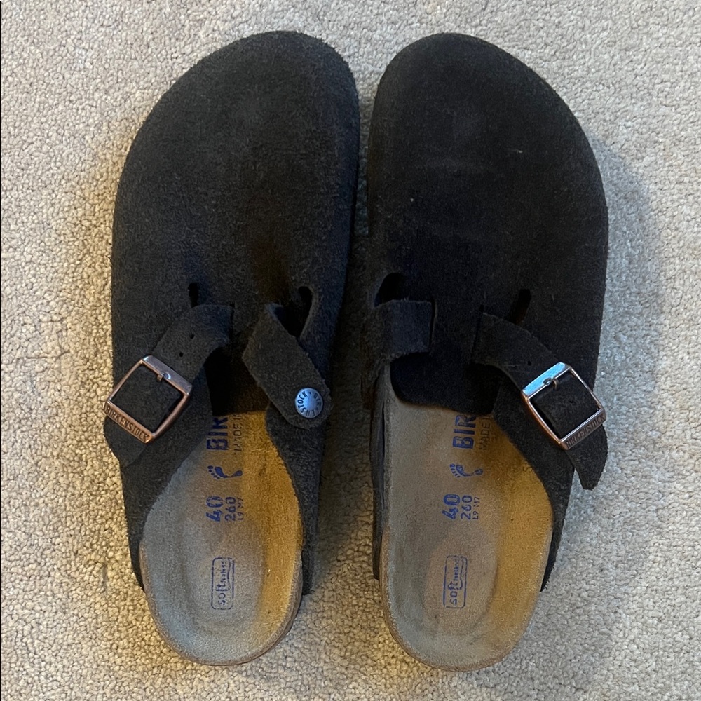 NWOT Birkenstock Boston Brown Suede Clogs with Buckle